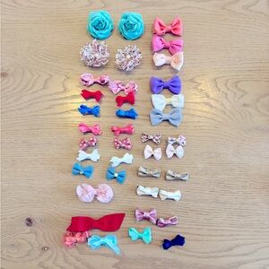Toddle Girl Hair Bows. Multi colored bows.